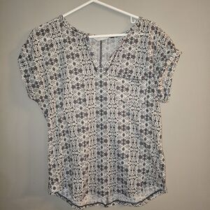 3/20.00.  Sleevless Summer Shirt